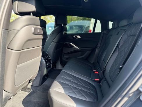 New 2026 BMW X6 M60i image 18