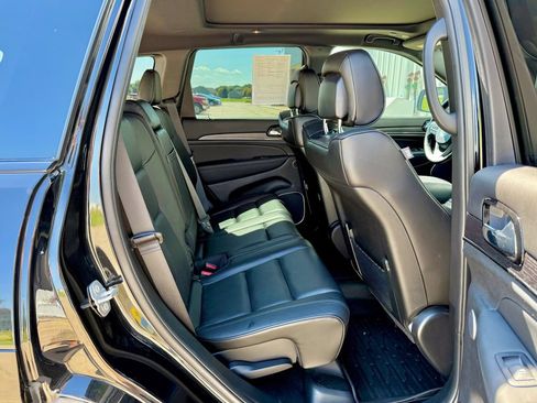 Used 2020 Jeep Grand Cherokee High Altitude AWD/4WD image 20