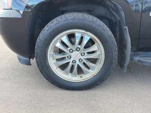 Used 2008 Chevrolet Avalanche LTZ w/ LTZ Preferred Equipment Group image 14