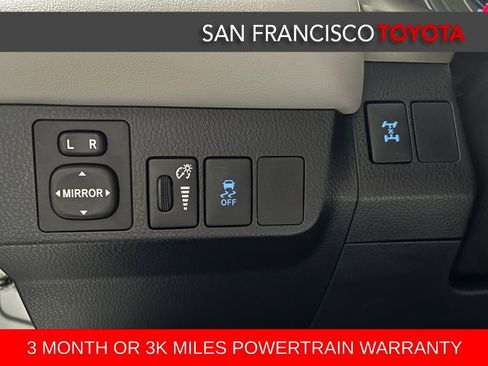 Used 2015 Toyota RAV4 XLE image 34