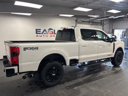 New 2026 Ford F250 Lariat w/ Black Appearance Package image 15
