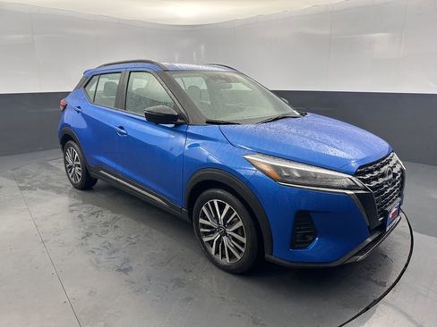 Used 2024 Nissan Kicks SR image 7