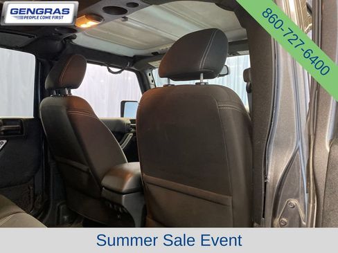 Used 2017 Jeep Wrangler Unlimited Rubicon AWD/4WD image 33