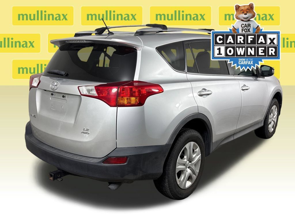Used 2014 Toyota RAV4 LE AWD/4WD image 4