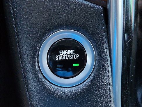 Used 2019 Cadillac Escalade ESV Premium Luxury image 19