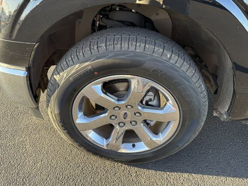 Used 2023 Ford F150 Lariat w/ Equipment Group 502A High image 5