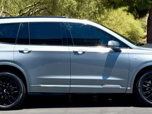 Used 2021 Cadillac XT6 Sport AWD/4WD image 4