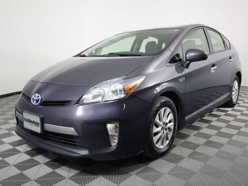 Used 2013 Toyota Prius Prime Plug-In Hybrid FWD image 5