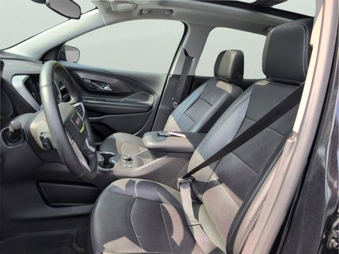 Used 2023 GMC Terrain SLT FWD image 13