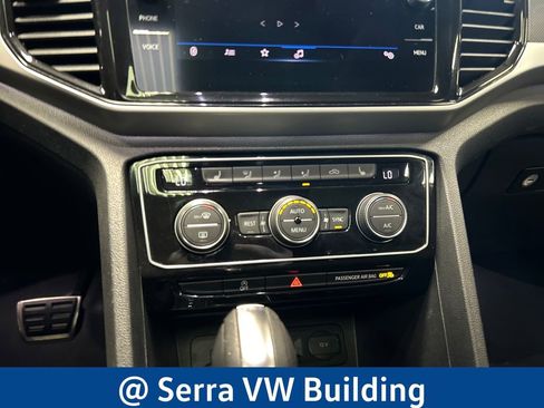 Used 2022 Volkswagen Atlas SEL R-Line AWD/4WD image 21