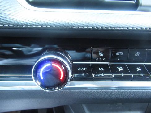Used 2025 Chevrolet Equinox LT w/ Convenience Package II AWD/4WD image 28