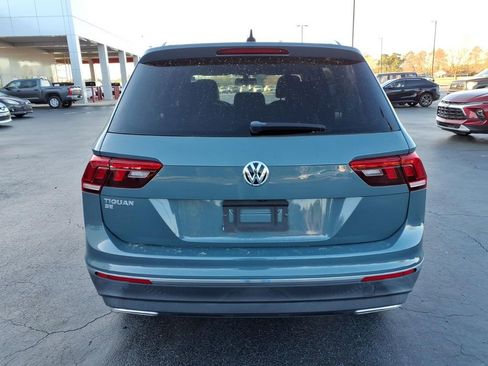 Used 2020 Volkswagen Tiguan SE image 4