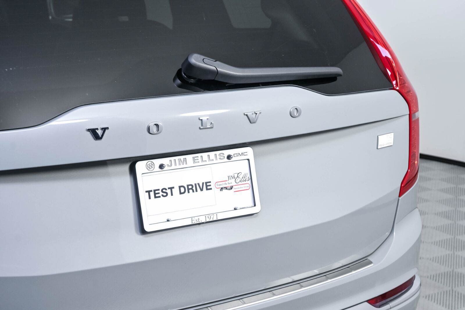 Certified 2024 Volvo XC90 T8 Plus w/ Protection Package Premier AWD/4WD image 38