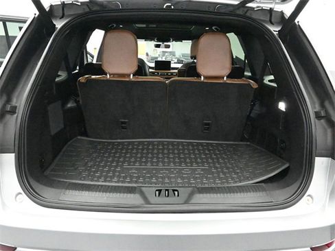 Used 2022 Lincoln Aviator Reserve w/ Equipment Group 201A image 26