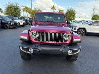 Used 2024 Jeep Wrangler Unlimited Sahara AWD/4WD video 2