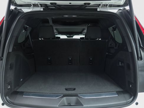 Used 2024 Cadillac Escalade ESV V w/ LPO, ONYX Package image 41