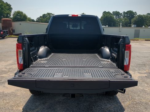Certified 2018 Ford F250 Lariat w/ Chrome Package AWD/4WD image 11