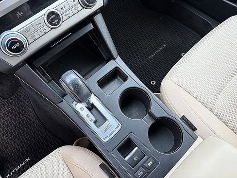 Used 2015 Subaru Outback 2.5i Premium image 17