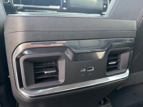 Used 2023 Chevrolet Silverado 1500 LTZ image 16