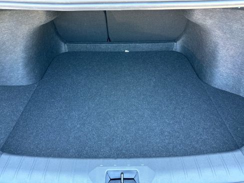 New 2026 Nissan Sentra SV w/ SV Convenience Package FWD image 15