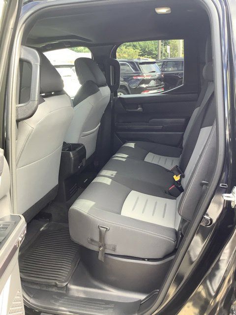 Used 2025 Toyota Tacoma TRD Sport w/ TRD Sport Upgrade Package AWD/4WD image 25