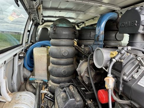 Used 2013 Chevrolet Express 3500 LT w/ LT Preferred Equipment Group RWD image 8