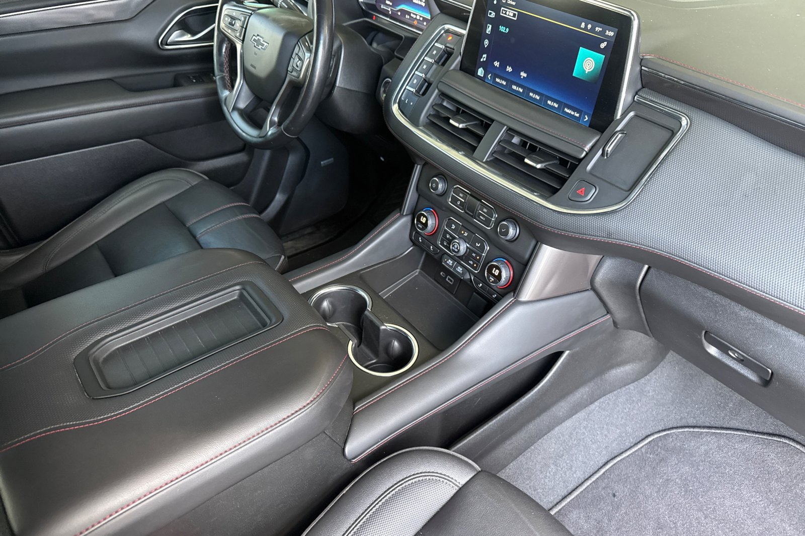 Used 2022 Chevrolet Tahoe RST w/ Sport Performance Package AWD/4WD image 19