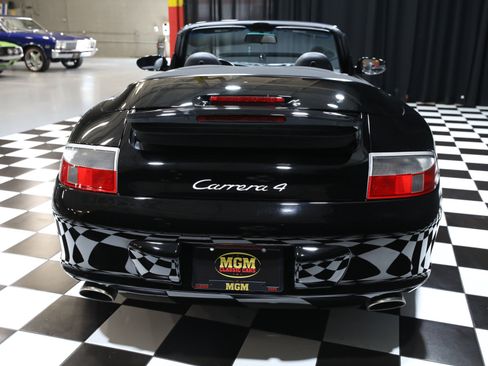 Used 2003 Porsche 911 Carrera 4 AWD/4WD image 28