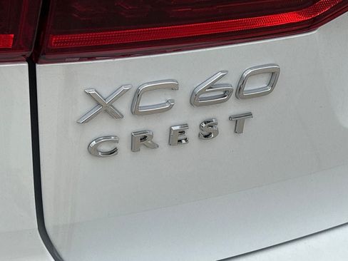 New 2026 Volvo XC60 B5 Core AWD/4WD image 8