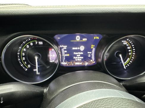 Used 2022 Jeep Wrangler Unlimited Sahara w/ Cold Weather Group AWD/4WD image 59