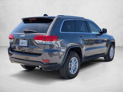 Used 2019 Jeep Grand Cherokee Laredo RWD image 5