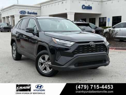 Used 2024 Toyota RAV4 XLE image 1