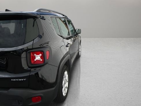 Used 2022 Jeep Renegade Sport w/ Sport Appearance Group image 6