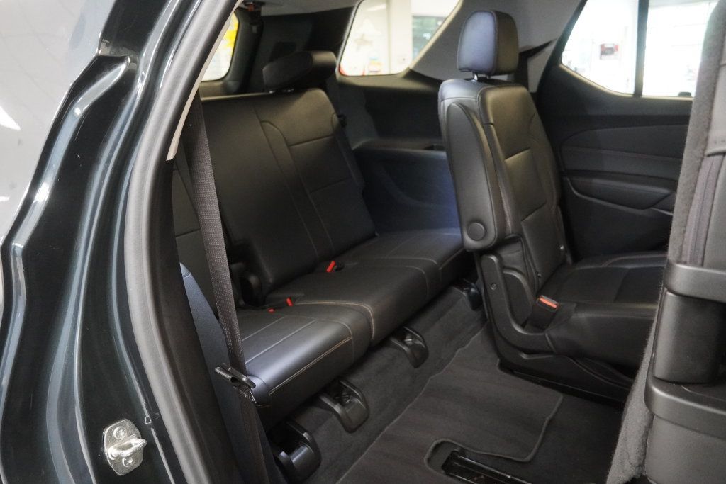 Used 2021 Chevrolet Traverse RS AWD/4WD image 25