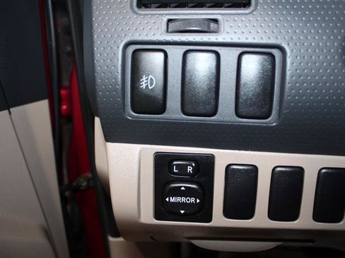 Used 2005 Toyota Tacoma PreRunner w/ SR5 Pkg #3 RWD image 20