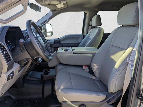Used 2019 Ford F250 XL w/ STX Appearance Package image 15