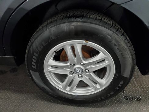 Used 2011 Hyundai Santa Fe GLS image 21