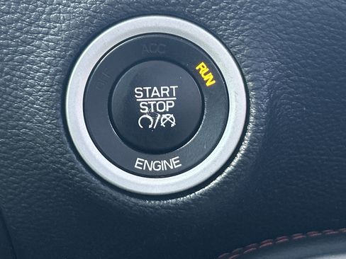 Used 2016 Dodge Challenger R/T Plus RWD image 10