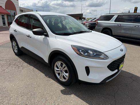 Used 2022 Ford Escape S image 2