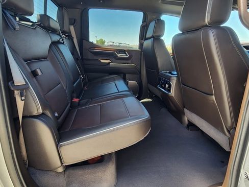 Used 2024 GMC Sierra 1500 Denali w/ Denali Reserve Package image 15