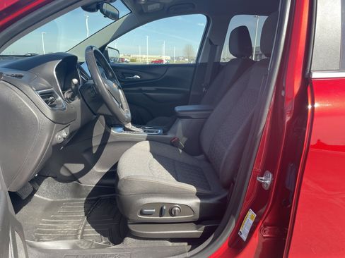 Used 2022 Chevrolet Equinox LT image 17