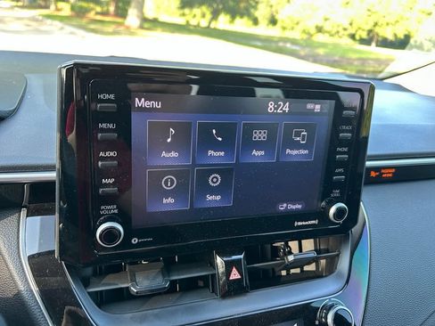 Used 2022 Toyota Corolla LE FWD image 24