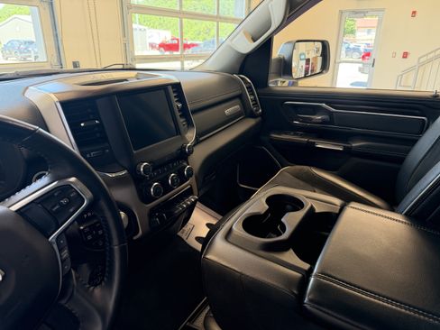 Used 2022 RAM 1500 Laramie AWD/4WD image 7
