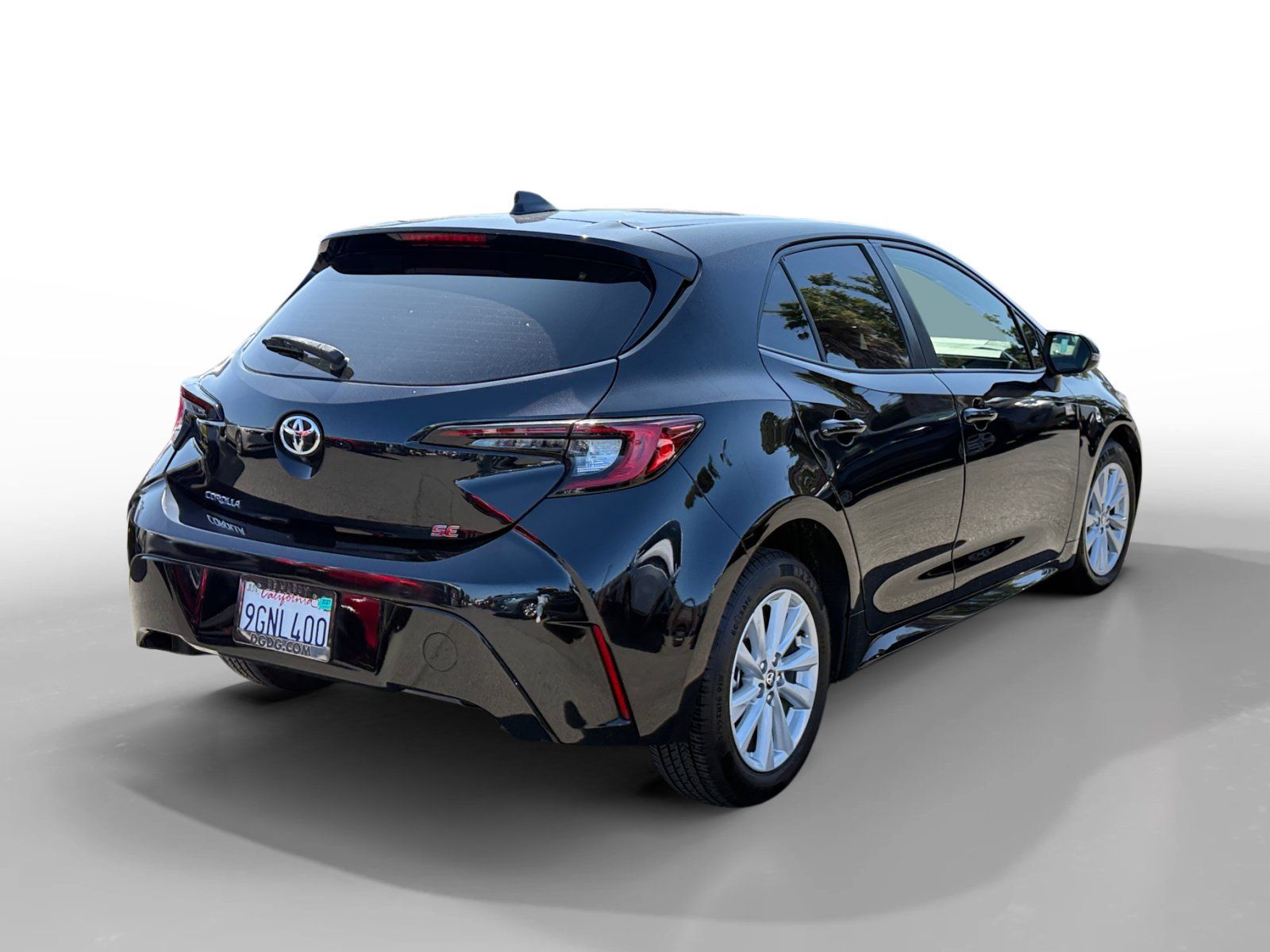 Used 2023 Toyota Corolla SE w/ SE Premium Package FWD image 5