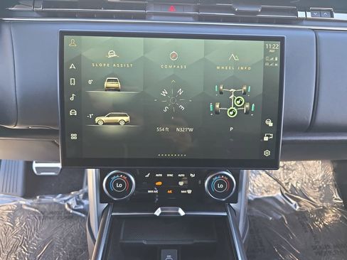 Certified 2023 Land Rover Range Rover SE AWD/4WD image 21