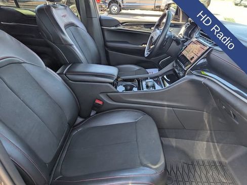 Used 2022 Jeep Grand Cherokee Trailhawk w/ ADV Protech Group II AWD/4WD image 14