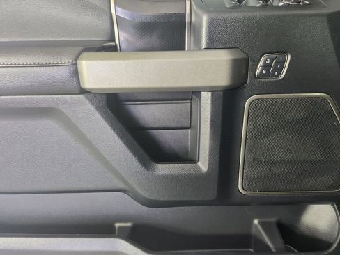 Used 2017 Ford F150 Raptor w/ Equipment Group 802A Luxury image 23