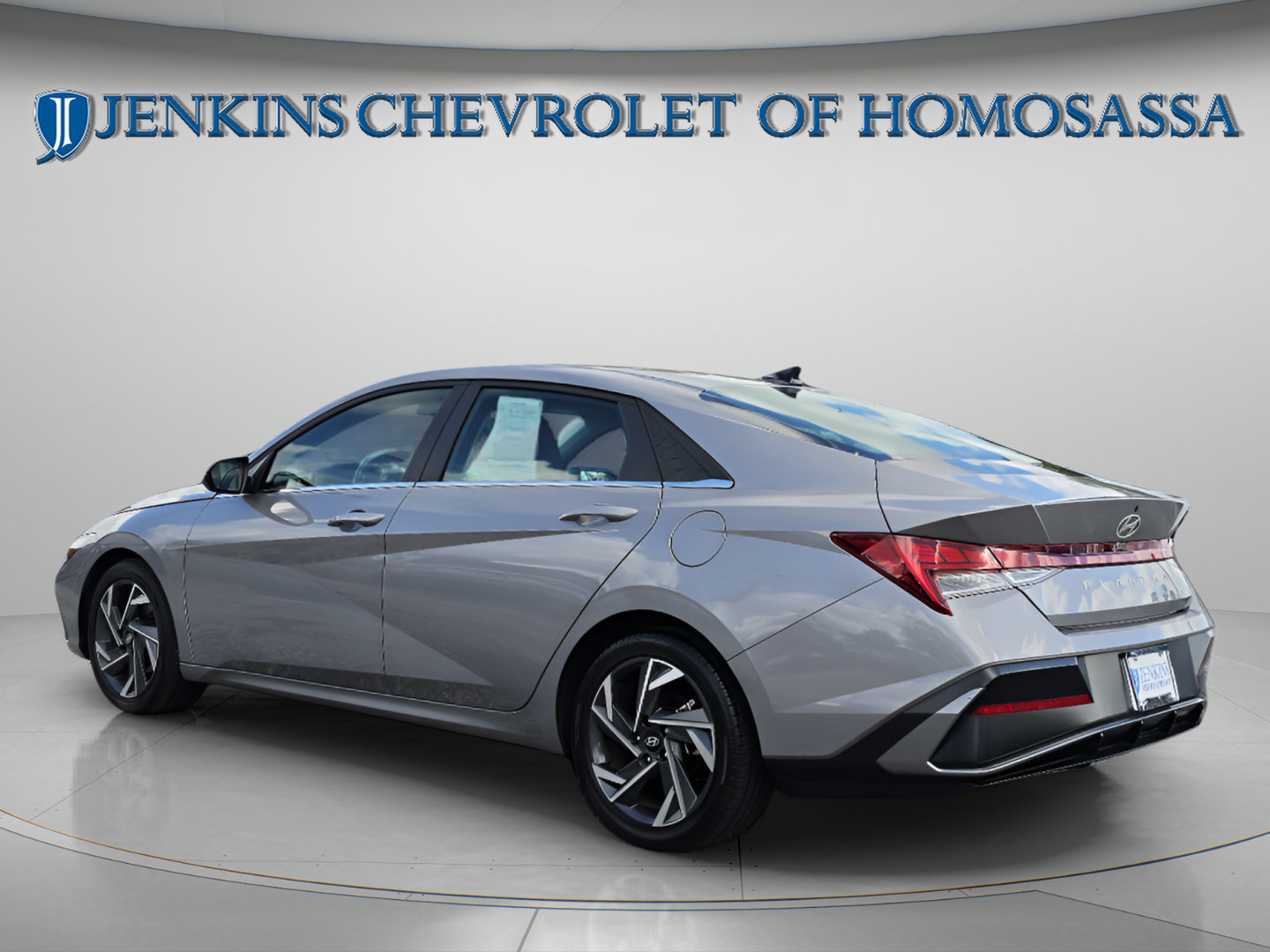 Used 2025 Hyundai Elantra Limited FWD image 8
