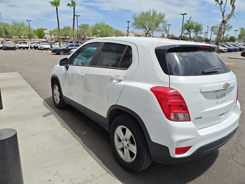 Used 2022 Chevrolet Trax LS w/ Tint and Cruise Package FWD image 18