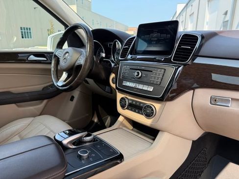 Used 2017 Mercedes-Benz GLE 350 4MATIC image 25